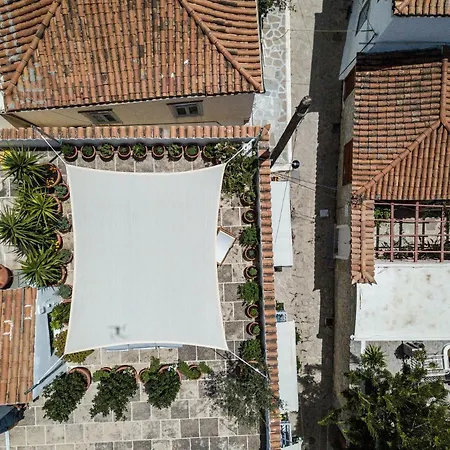 Arokaria Boutique Apartment *