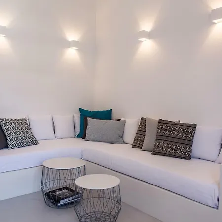 Arokaria Boutique